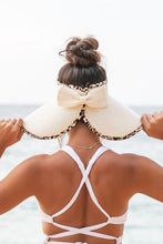 Load image into Gallery viewer, Leo