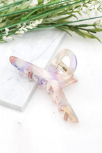 Load image into Gallery viewer, Resin Loop Claw Clip
