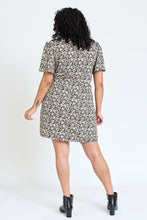 Load image into Gallery viewer, Plus Desire
