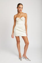 Load image into Gallery viewer, Rosette
