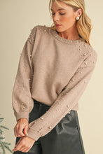 Load image into Gallery viewer, Pearl Drop
