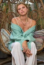 Load image into Gallery viewer, Plus Viviany
