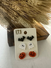 Load image into Gallery viewer, Halloween earrings
