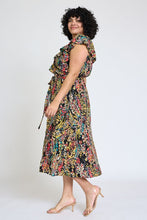 Load image into Gallery viewer, Plus Amy
